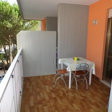 80m From The Apartment