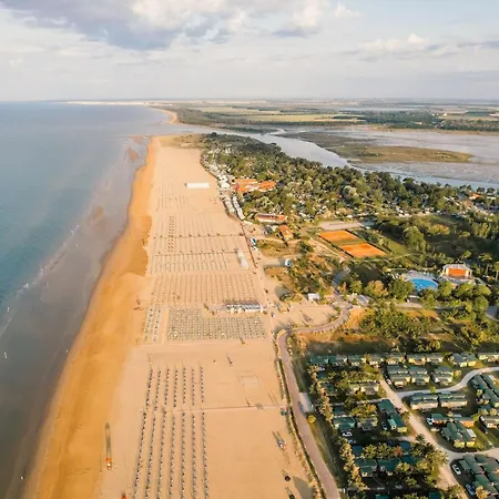 80m From The * Bibione